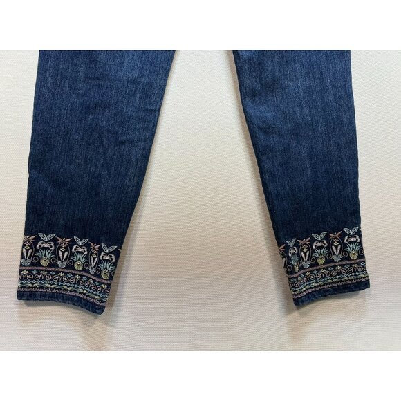Charter Club Women's Bristol Skinny Ankle Jeans Embroidered Hem Sz 10 Blue Denim - Picture 11 of 11